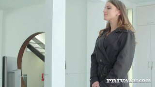 Russian Brunette Evelina Darling mau te sexiest lingerie pango ki te whakapohehe ia ia tino nui te ure aroha ki titorehanga mahi whero! Kakaho, mata fucking &amp;amp; ētahi atu! Ki tonu i te Piunga &amp;amp; 1000s Atu i Private.com!